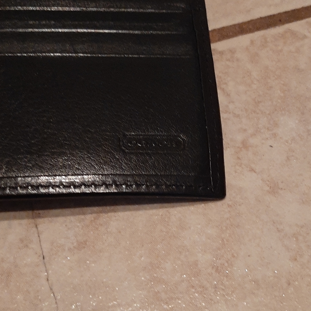 Coach Wallet - Picture 3 of 8